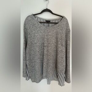 Size 22/24 light weight sweater
